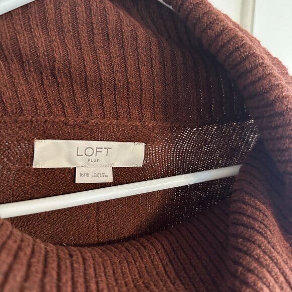 | LOFT | Funnel Neck Burnt Orange\ Sweater - Picture 4 of 6